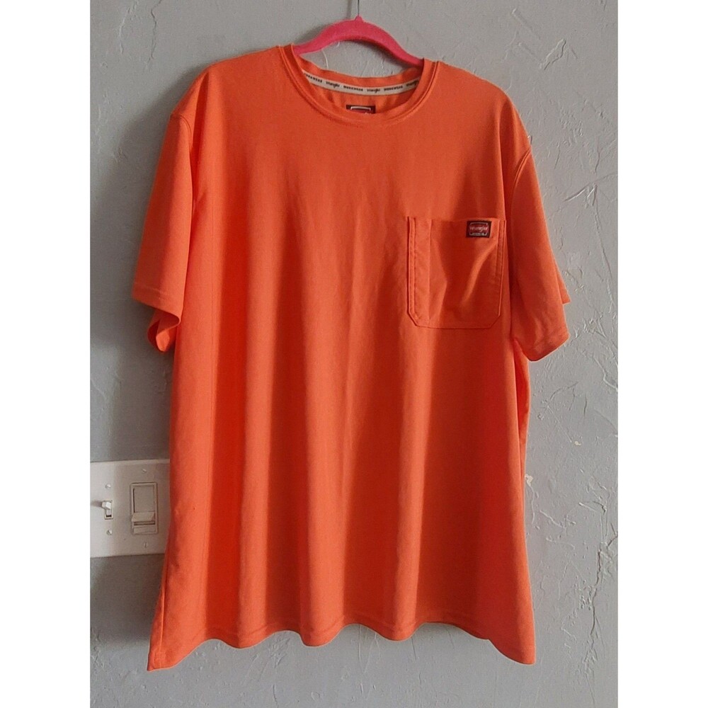 Wrangler Workwear TShirt Men Size 2XL, Polyester, 29.5 Inch Long, Excellent...